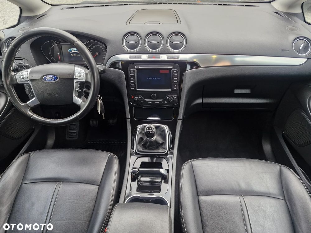 Ford S-Max - 22