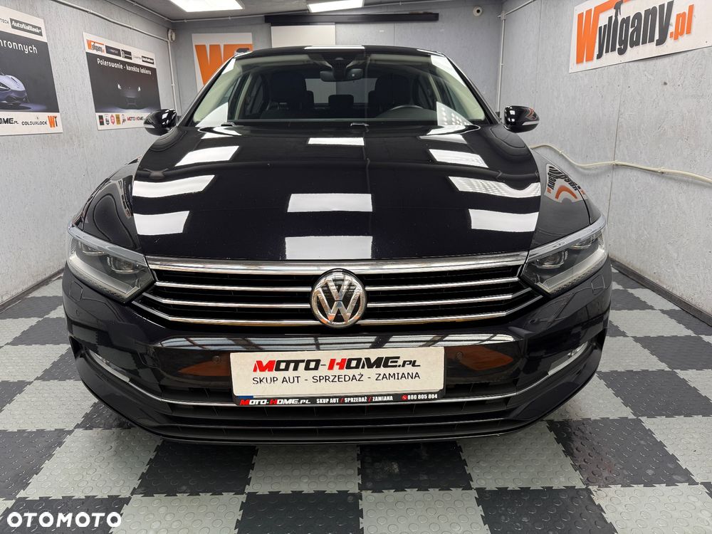 Volkswagen Passat - 25