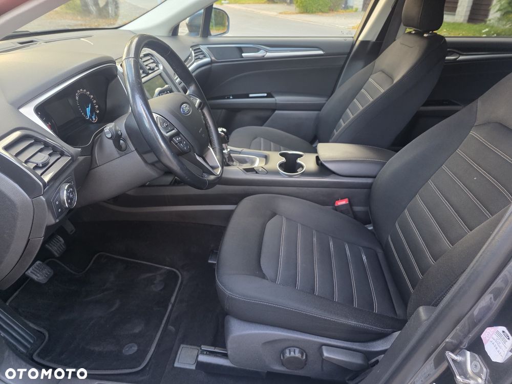 Ford Mondeo - 23