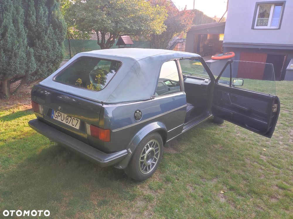 Volkswagen Golf - 6