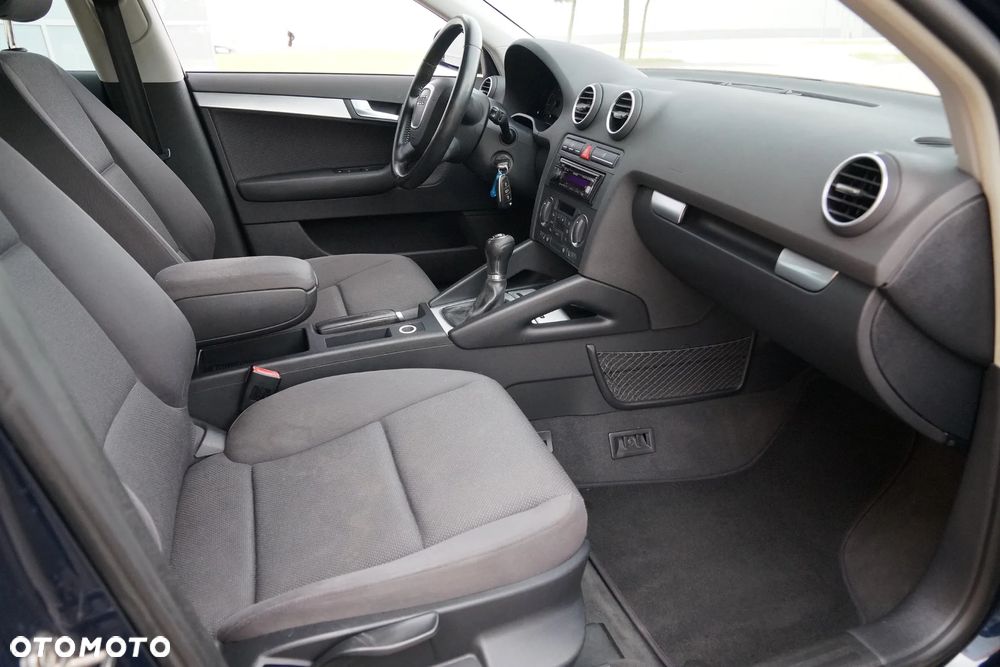 Audi A3 Sportback 2.0 TFSI Attraction - 17