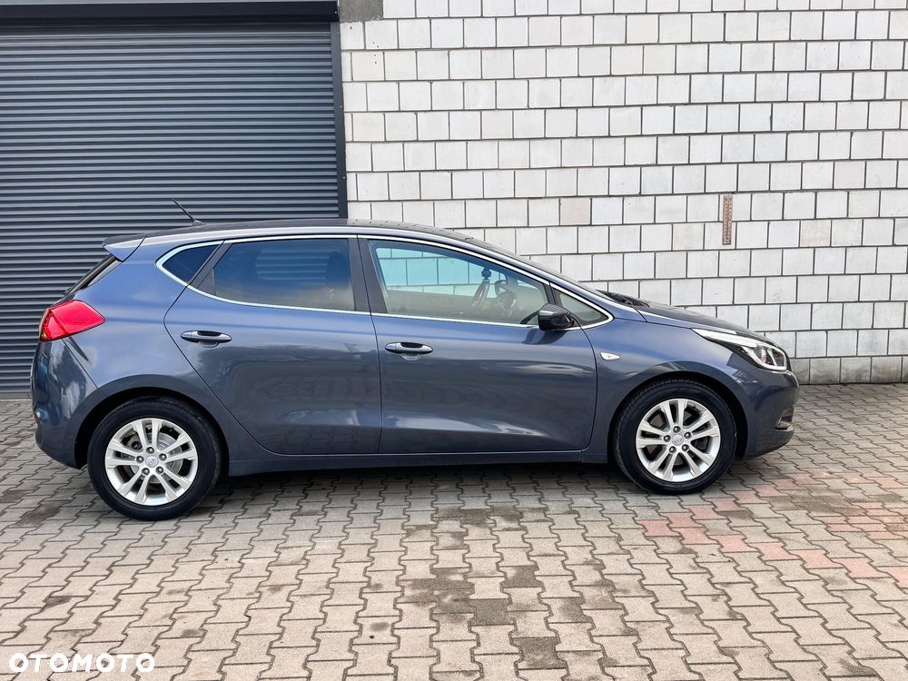 Kia Ceed 1.6 GDI Spirit - 10