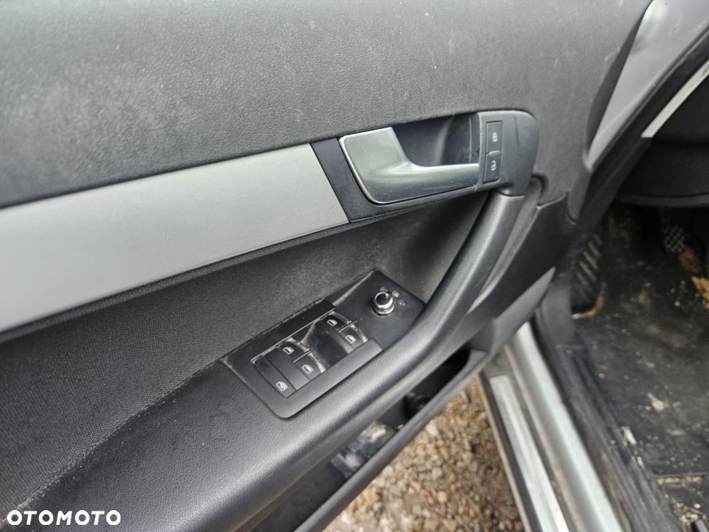 Audi A3 Sportback 2.0 TDI DPF Ambiente - 17