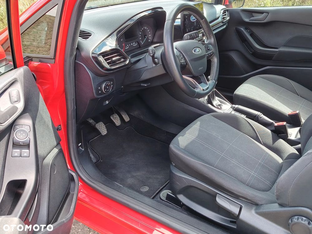 Ford Fiesta - 10