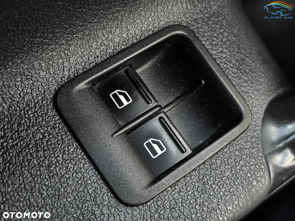 Volkswagen Caddy III Furgon Facelifting 2.0 TDI 140KM 4X4 DSG - 24