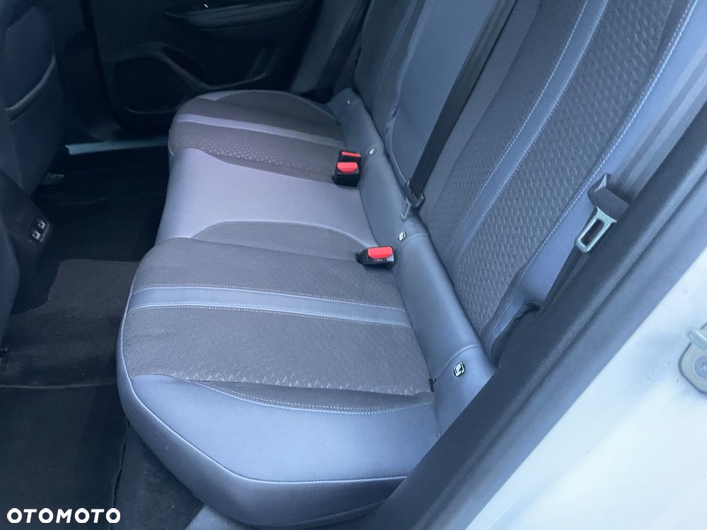 Peugeot 2008 1.5 BlueHDi Allure Pack S&S EAT8 - 23