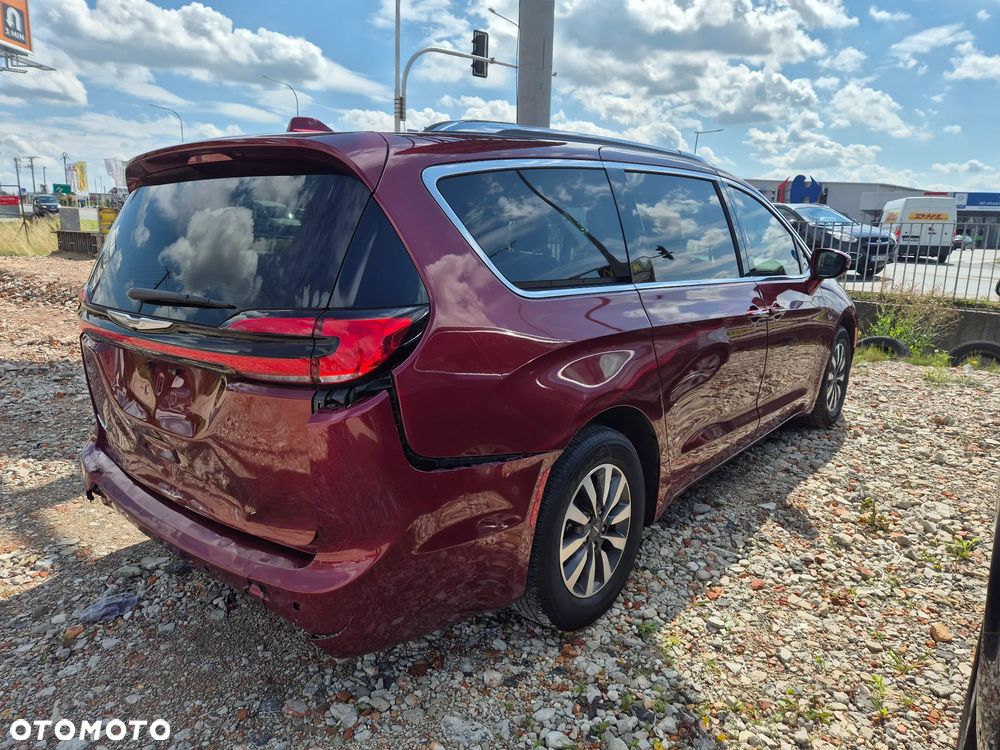 Chrysler Pacifica - 38