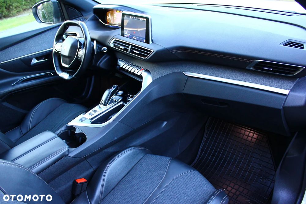 Peugeot 3008 1.5 BlueHDi GT Pack S&S EAT8 - 38