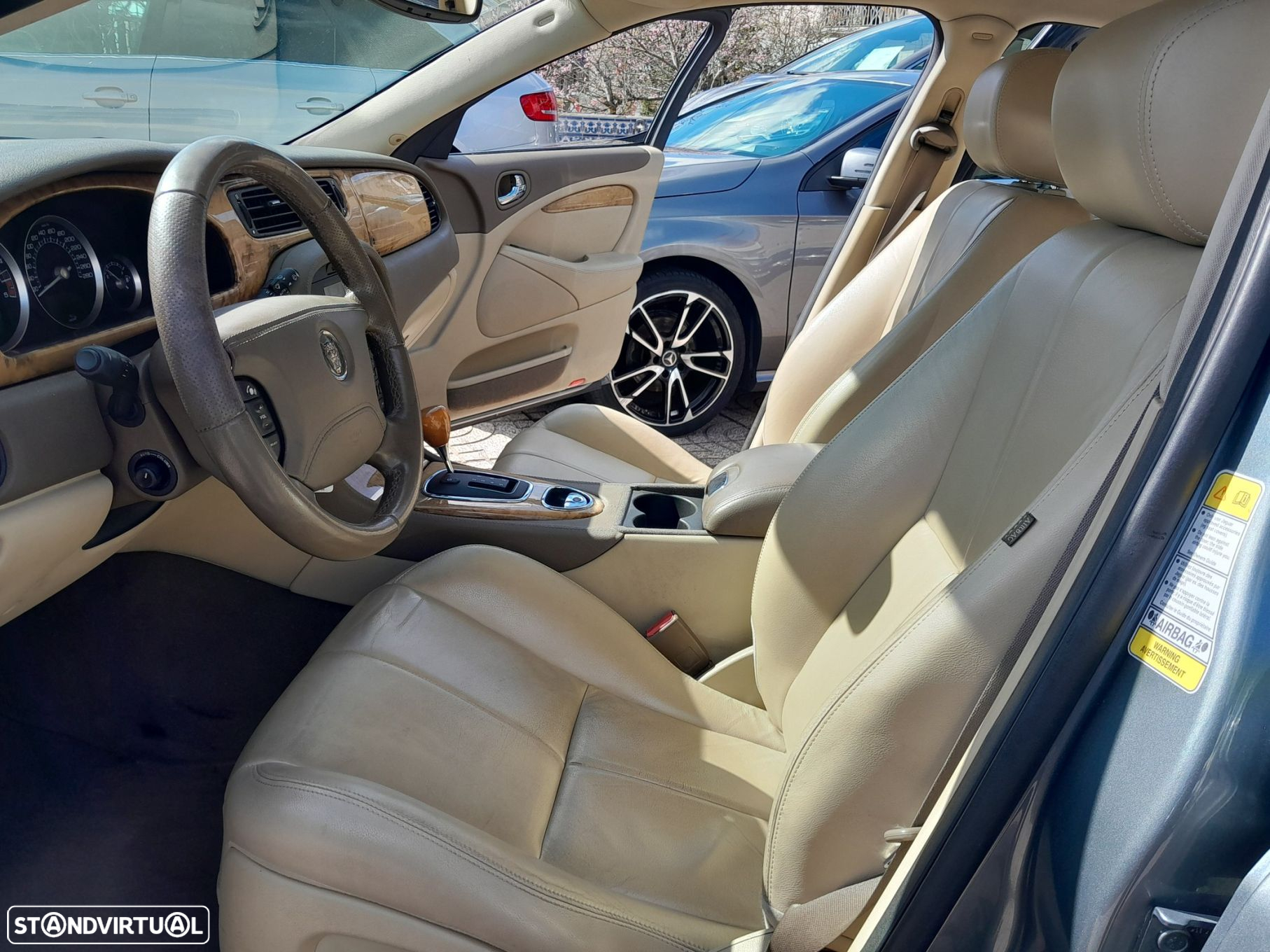 Jaguar S-Type 2.7 D V6 Executive Auto. - 5