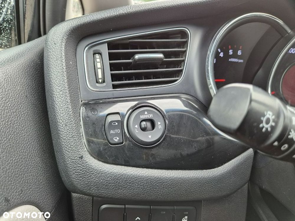 Kia Ceed - 29