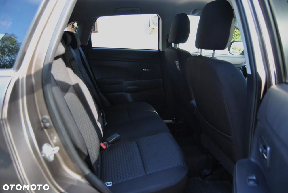 Mitsubishi ASX 1.6 2WD Inform - 8