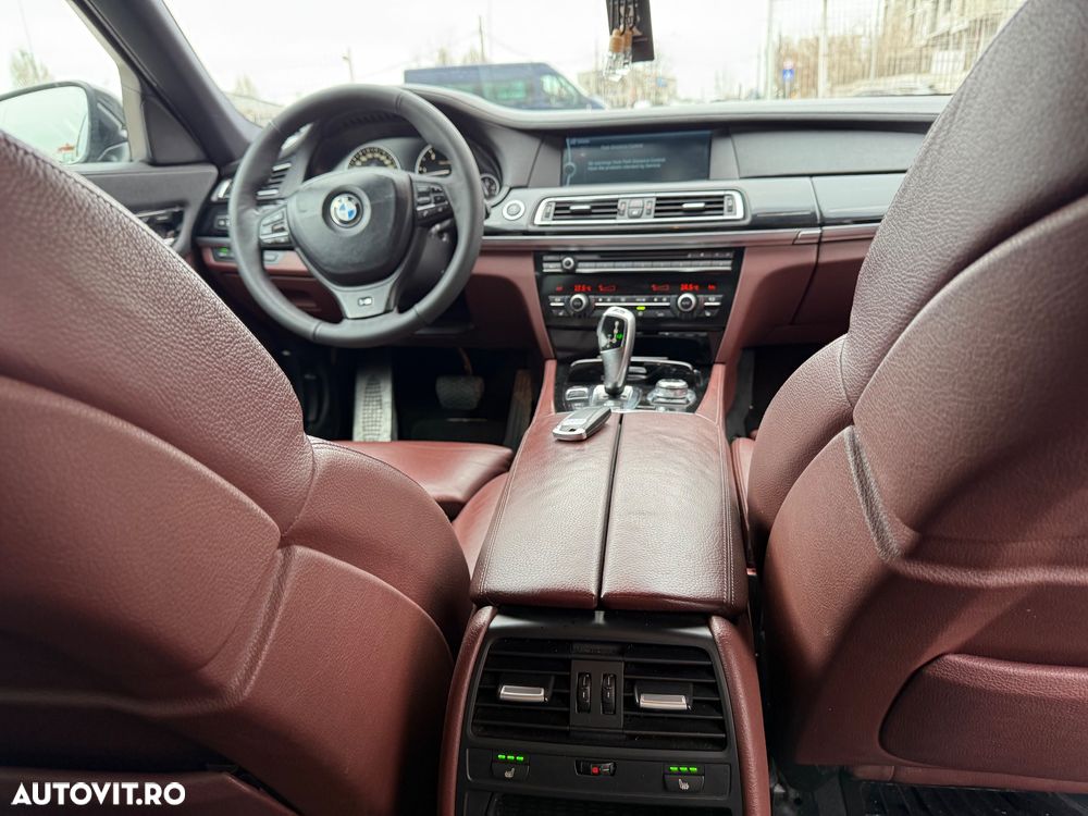 BMW Seria 7 740d xDrive Edition Exclusive - 9