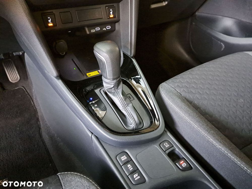 Toyota Yaris Cross Hybrid 1.5 Style - 28