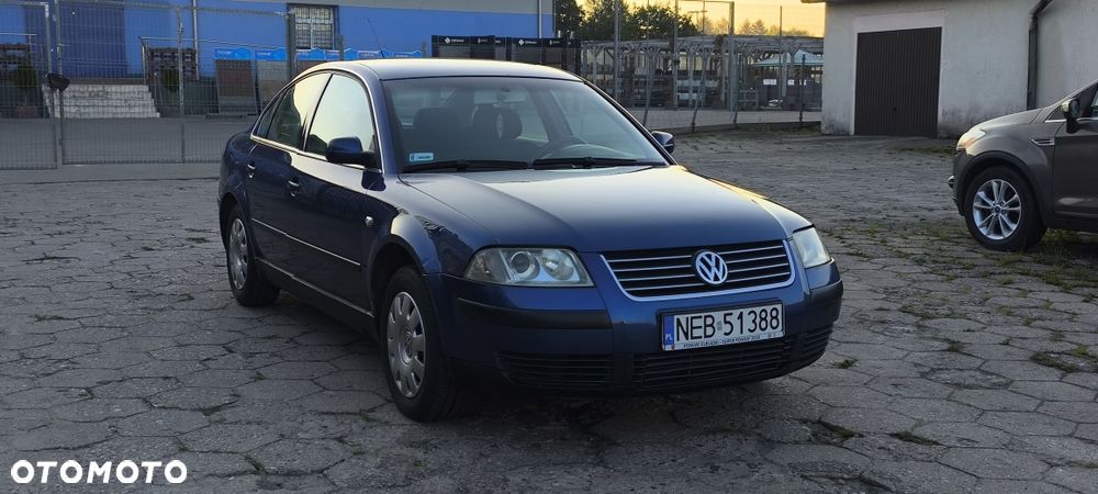 Volkswagen Passat - 2