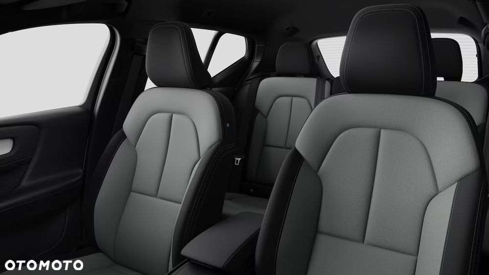 Volvo XC 40 B3 Plus Dark - 6