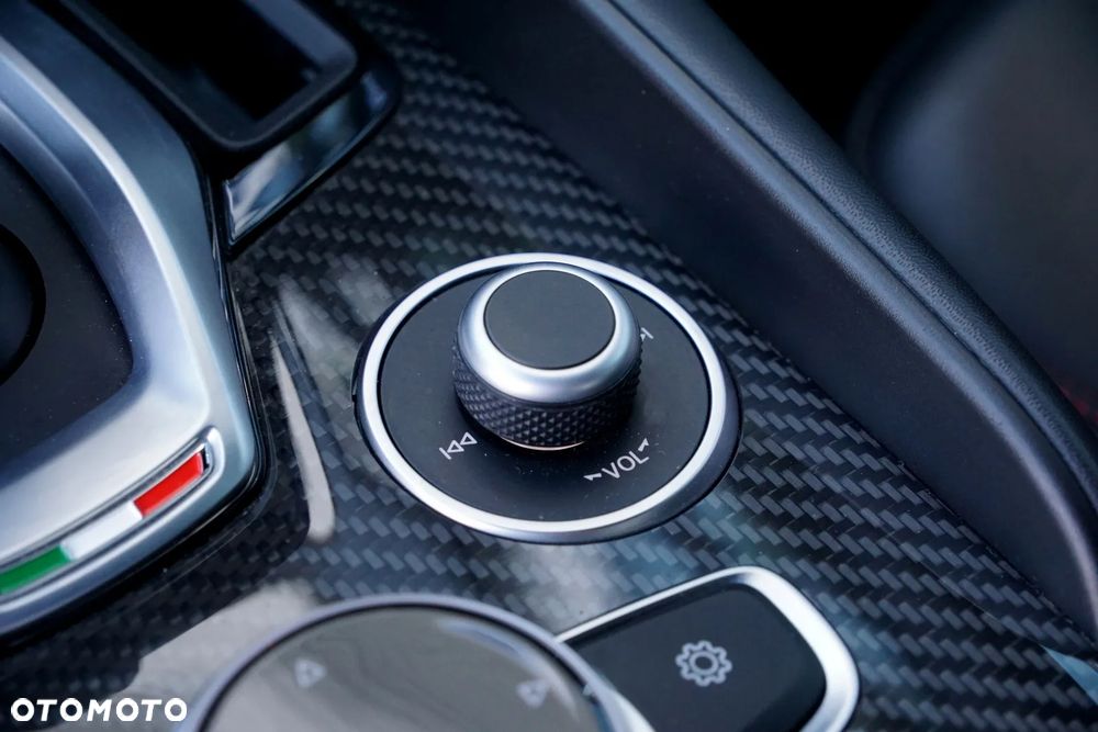 Alfa Romeo Giulia 2.0 Turbo Veloce TI Q4 - 40