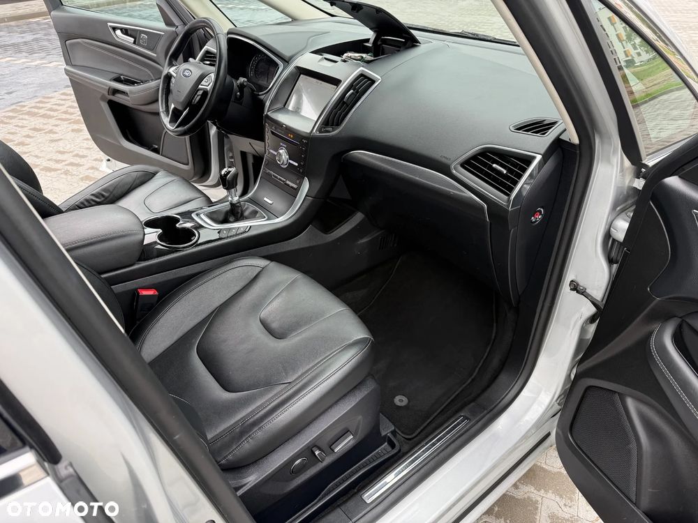 Ford S-Max - 20