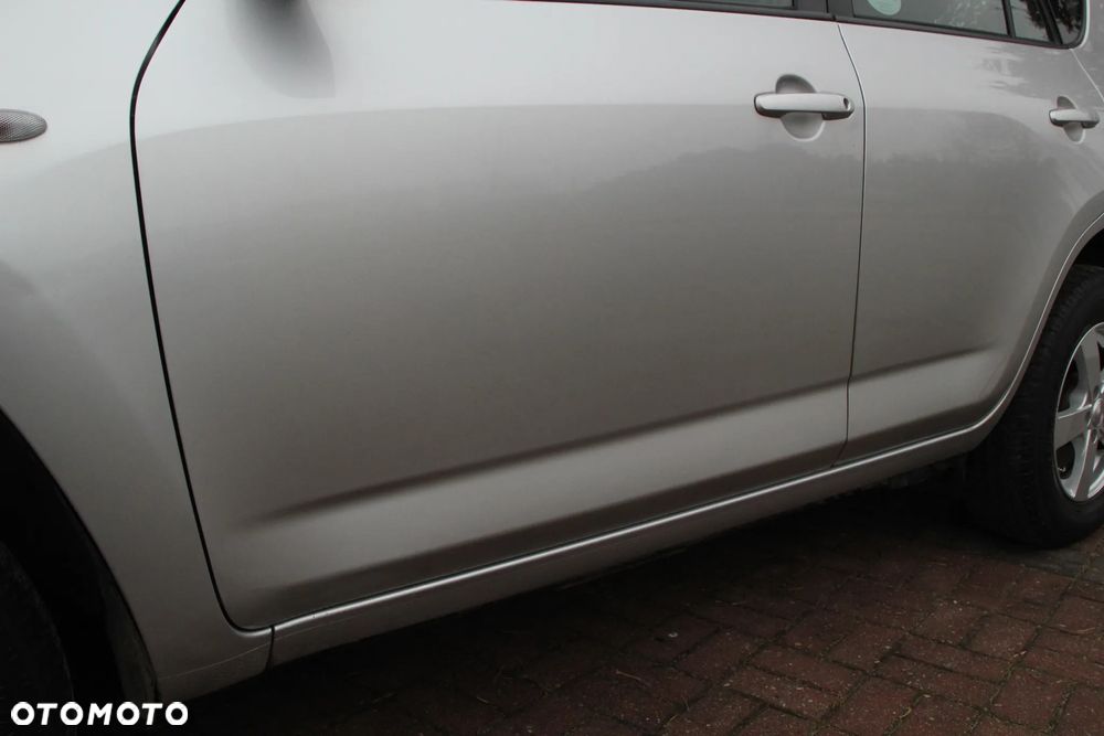 Toyota RAV4 2.0 VVT-i Luna - 6