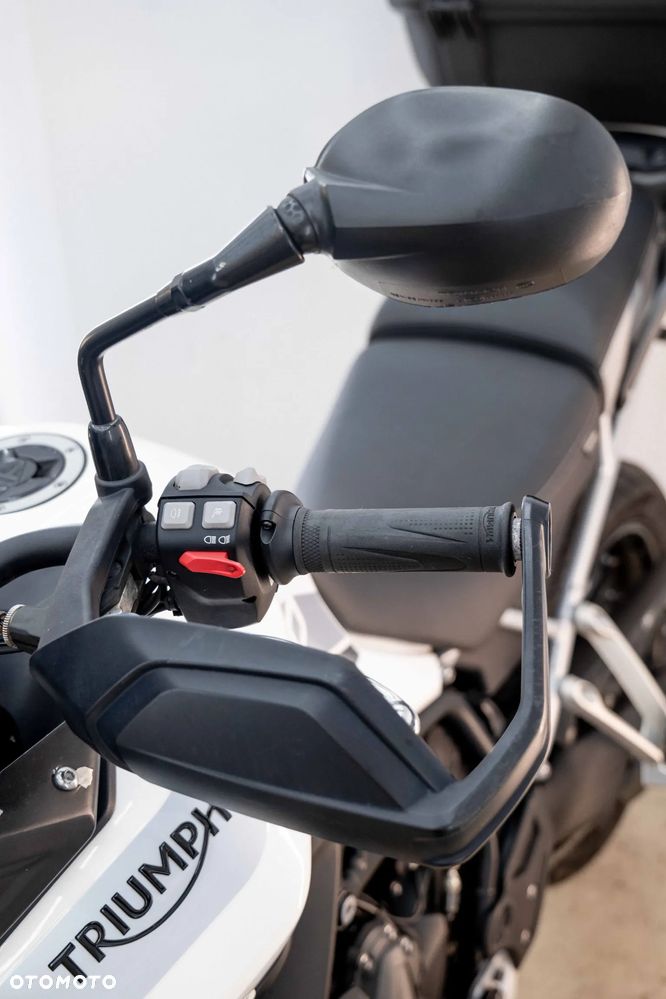 Triumph Tiger - 28