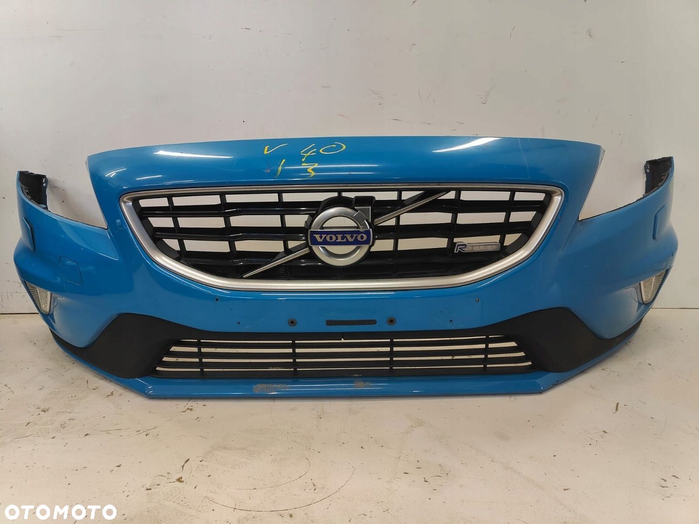 Volvo v40 II 12-17 r design ZDERZAK PRZÓD PRZEDNI KOMPLETNY spryskiwacze - 1