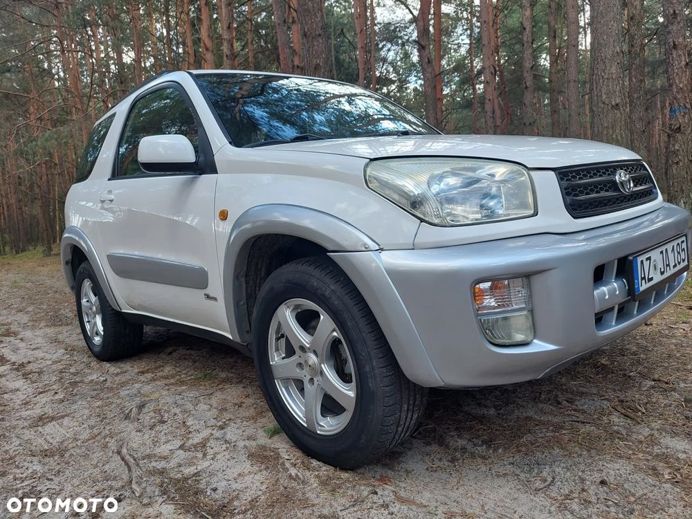 Toyota RAV4 4x4 Edition - 8