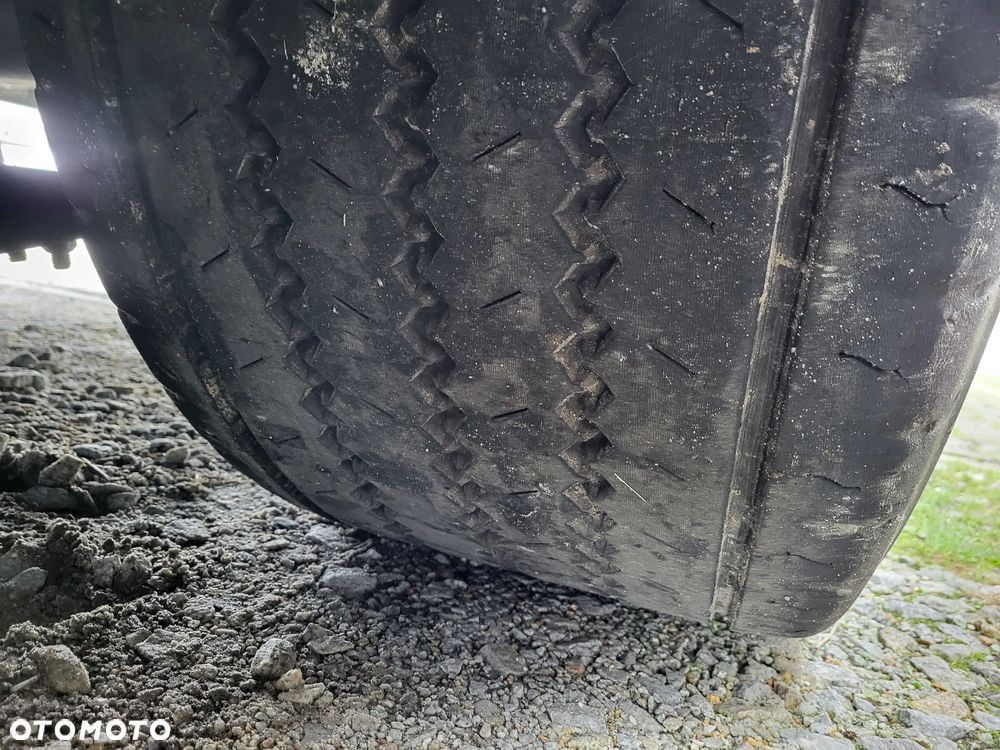 Schmitz Cargobull Mega, Osie Schmitz - 9