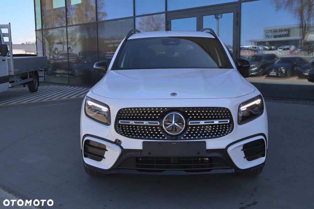Mercedes-Benz GLB - 3