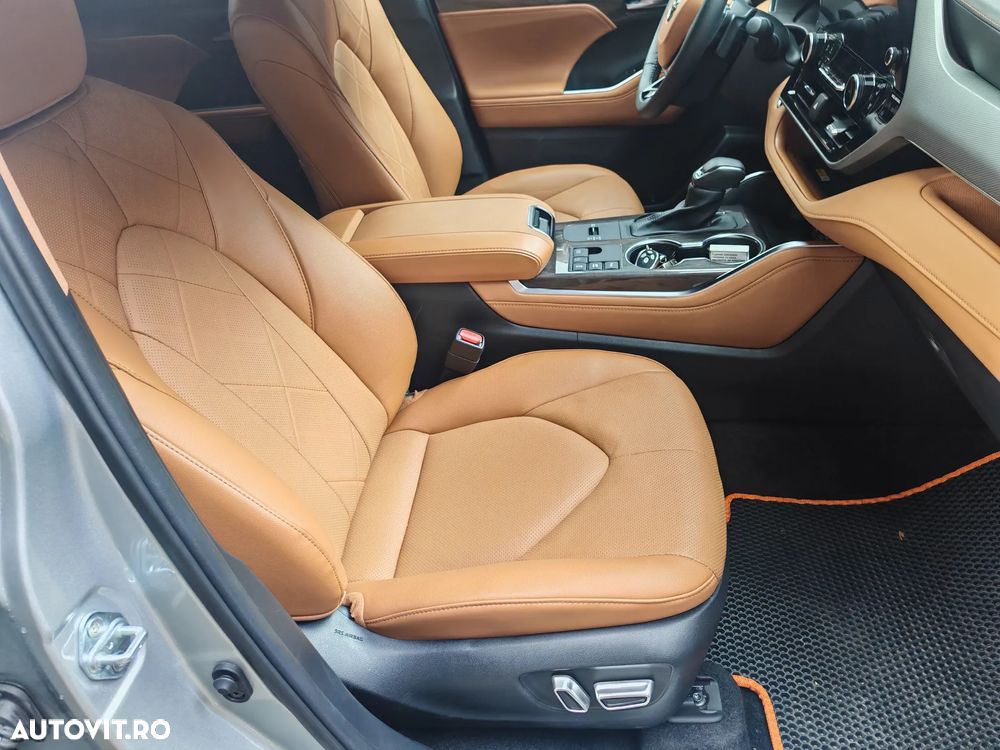 Toyota Highlander ver-2-5-l-hybrid-dynamic-force-248cp-luxury-metallic - 39