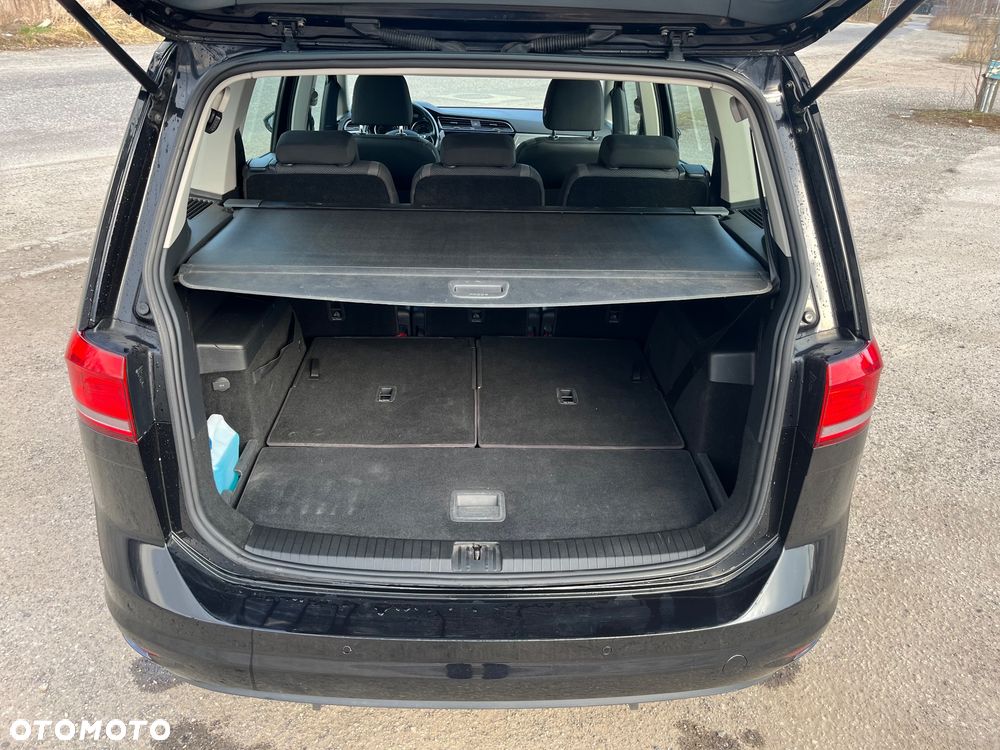 Volkswagen Touran 1.6 TDI SCR (BlueMotion Technology) DSG Trendline - 25