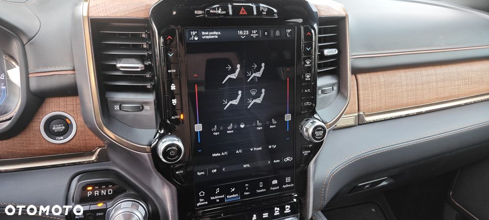 RAM 1500 5.7 Crew Cab Longhorn - 17