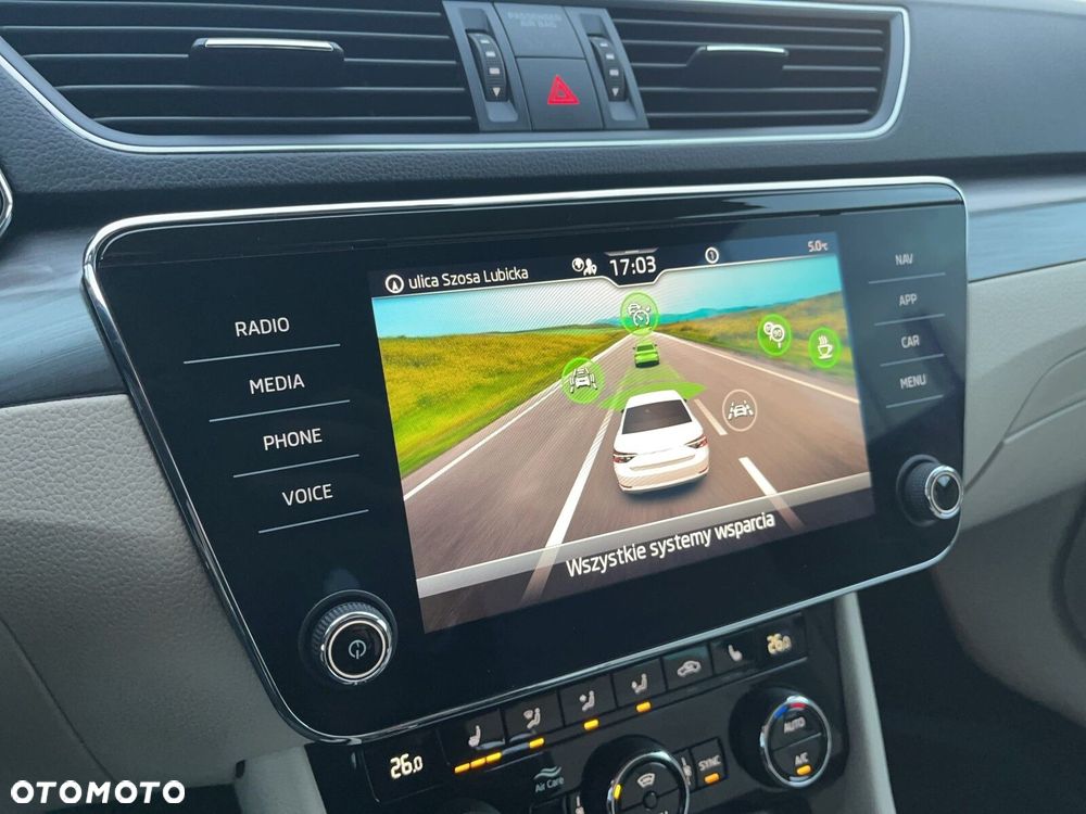 Skoda Superb 2.0 TSI Style DSG - 26