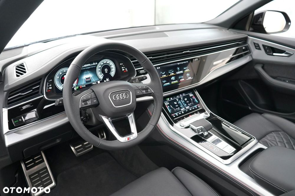 Audi Q8 - 17