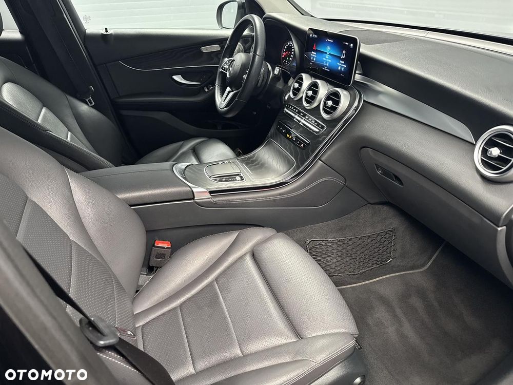 Mercedes-Benz GLC 200 d 4-Matic - 27