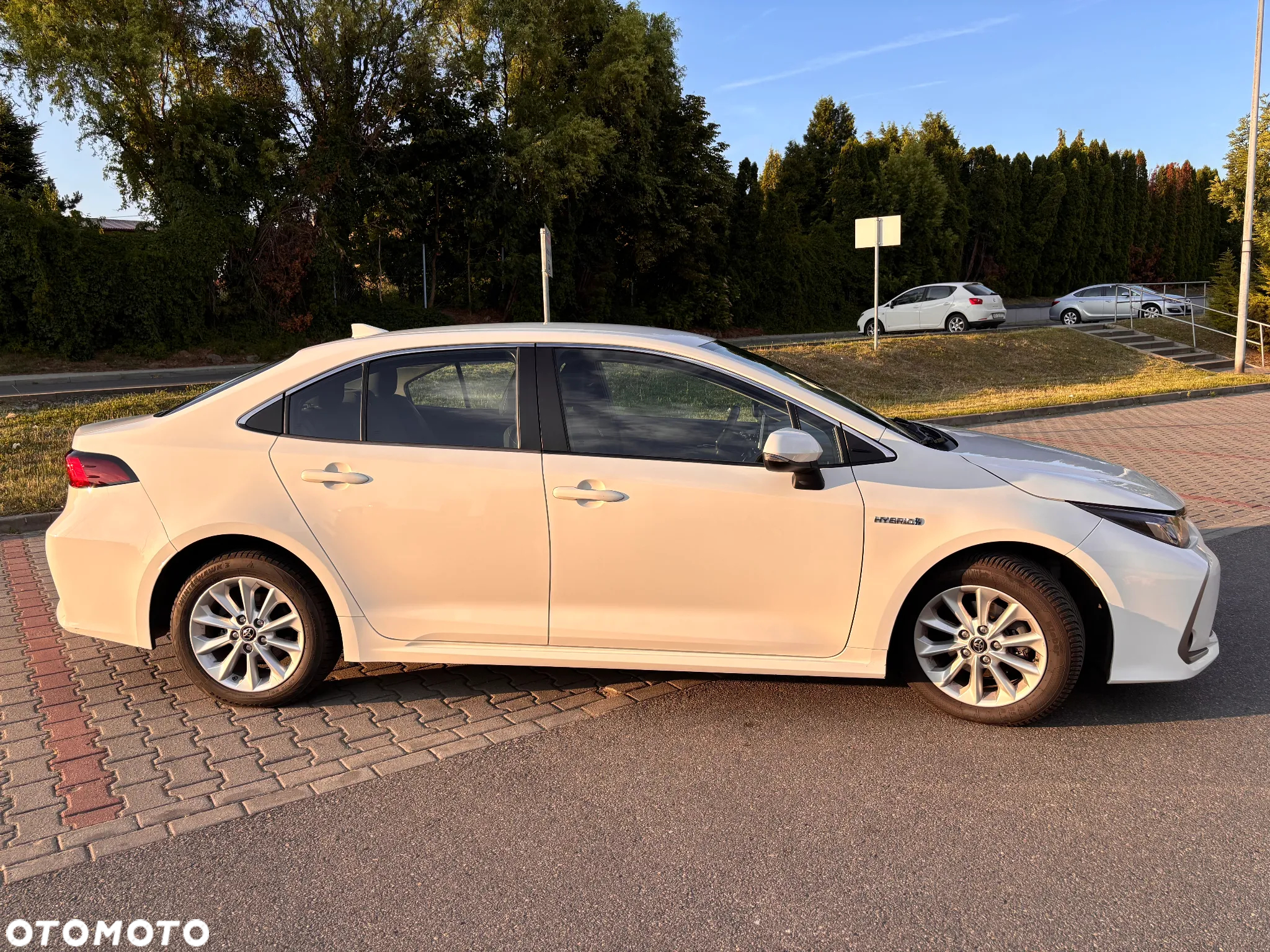 Toyota Corolla 1.8 Hybrid Comfort - 8