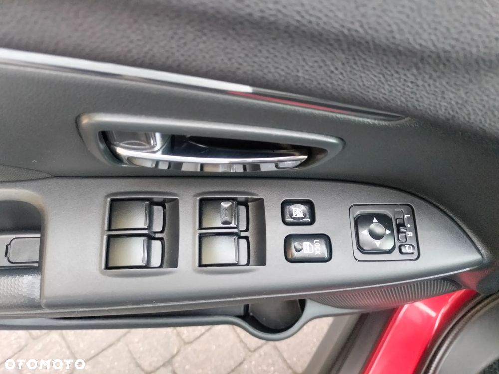 Mitsubishi ASX 1.6 2WD Edition 100+ - 18