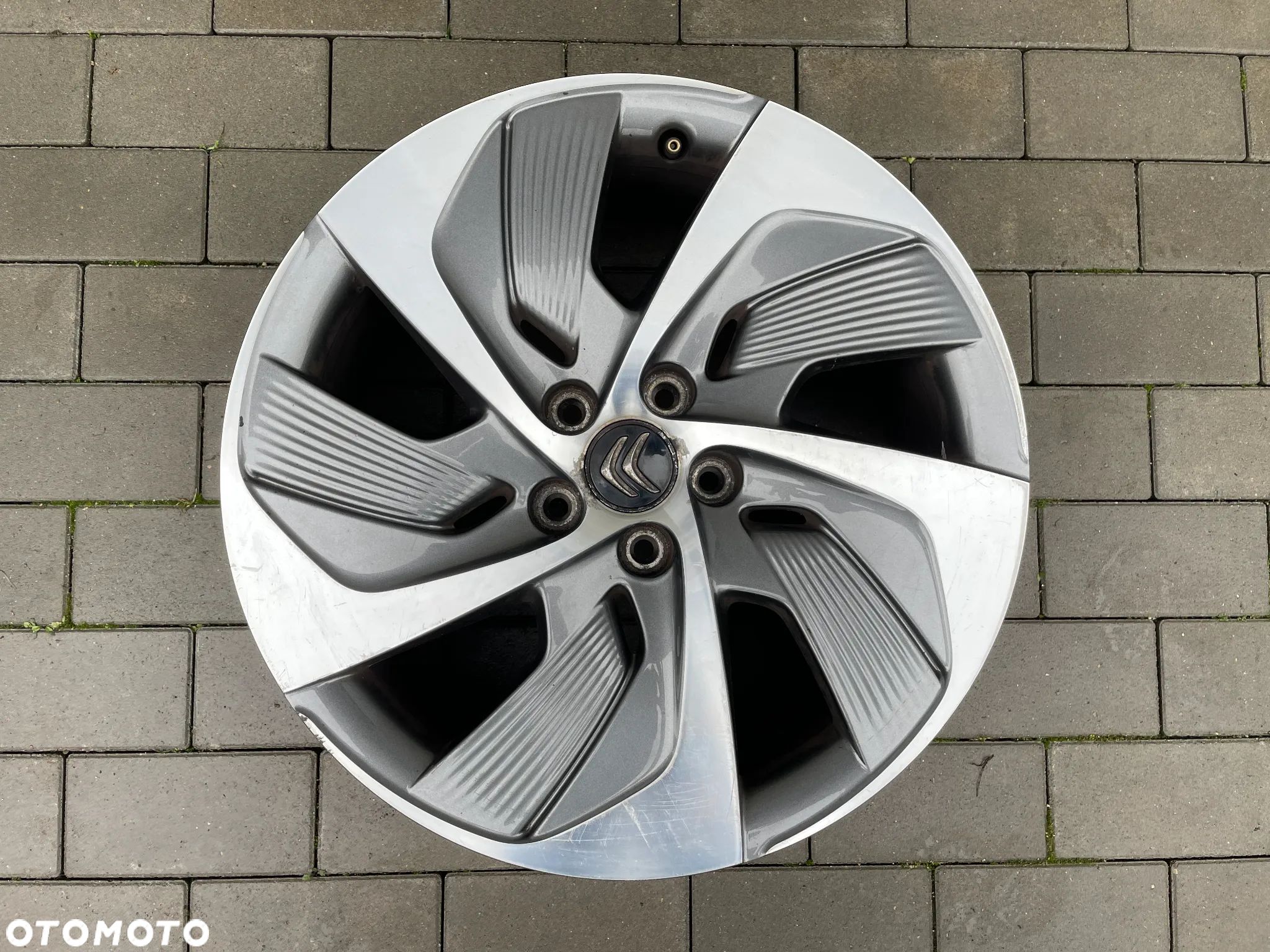 FELGA CITROEN C4 GRAND PICASSO II  7,5Jx18CH5, ET54, 5x108 - 1