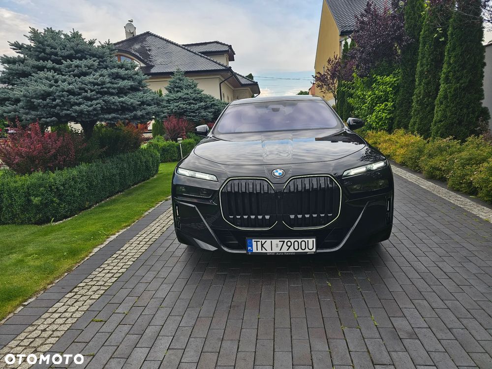 BMW Seria 7 740d xDrive mHEV sport - 7