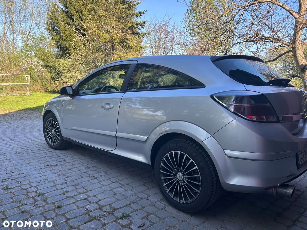 Opel Astra 1.6 - 8