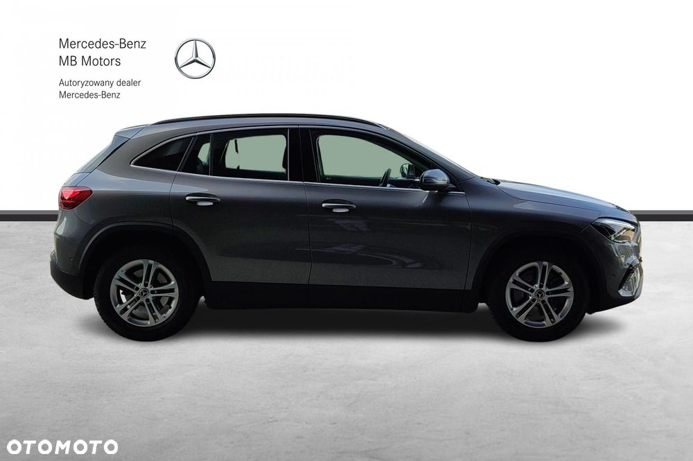 Mercedes-Benz GLA - 6