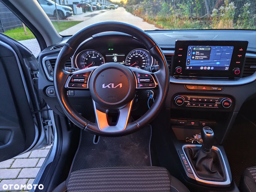 Kia Ceed 1.5 T-GDI M - 16