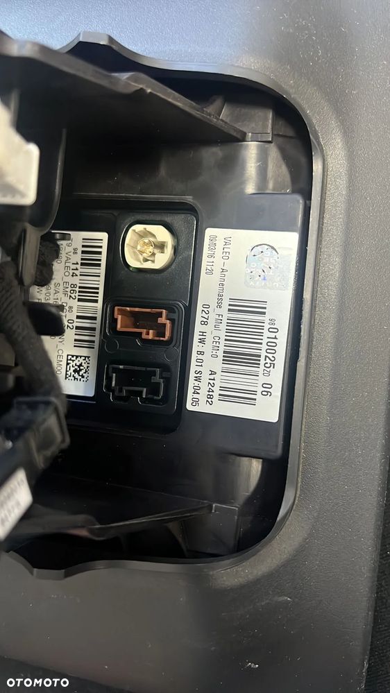 wyświetlacz ekran monitor CITROEN C4 CACTUS 98010025ZD - 2