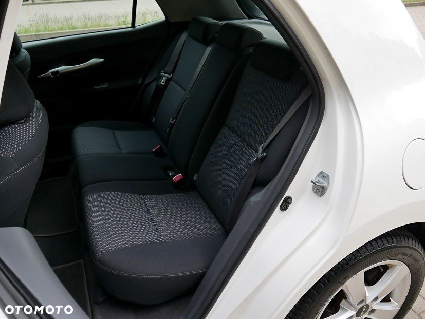 Toyota Auris 1.6 Executive - 27