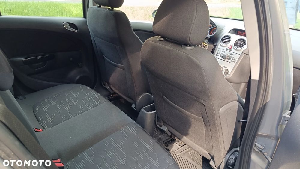 Opel Corsa 1.2 16V Enjoy - 9