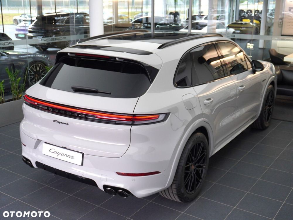 Porsche Cayenne E-Hybrid PHEV Black Edition - 16