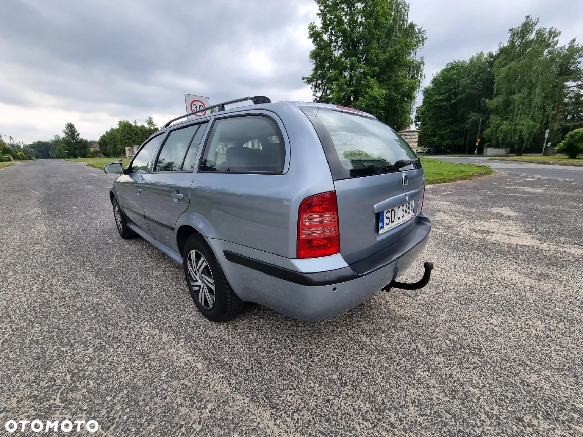 Skoda Octavia 1.6 Elegance - 8