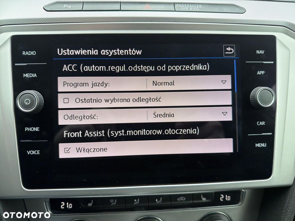 Volkswagen Passat 2.0 TDI SCR Comfortline DSG - 22
