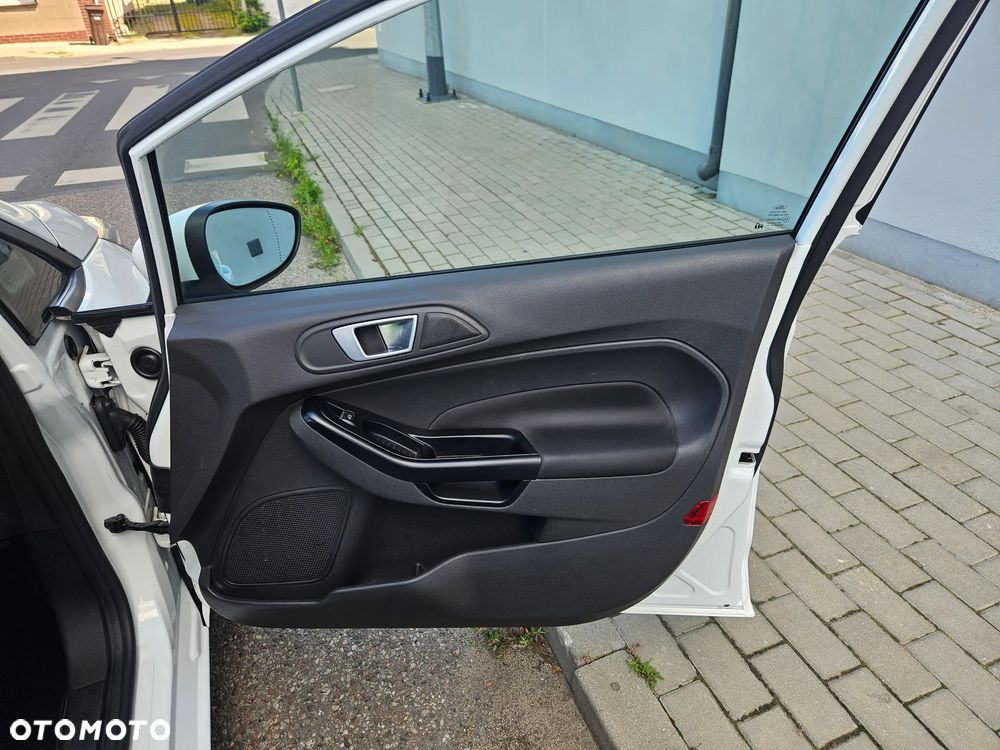 Ford Fiesta 1.25 Silver X (Ambiente) - 13