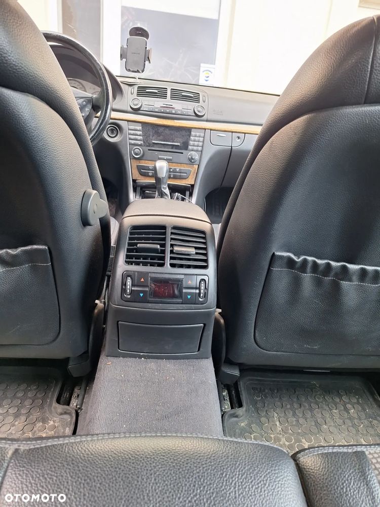 Mercedes-Benz Klasa E 220 CDI T Avantgarde - 15