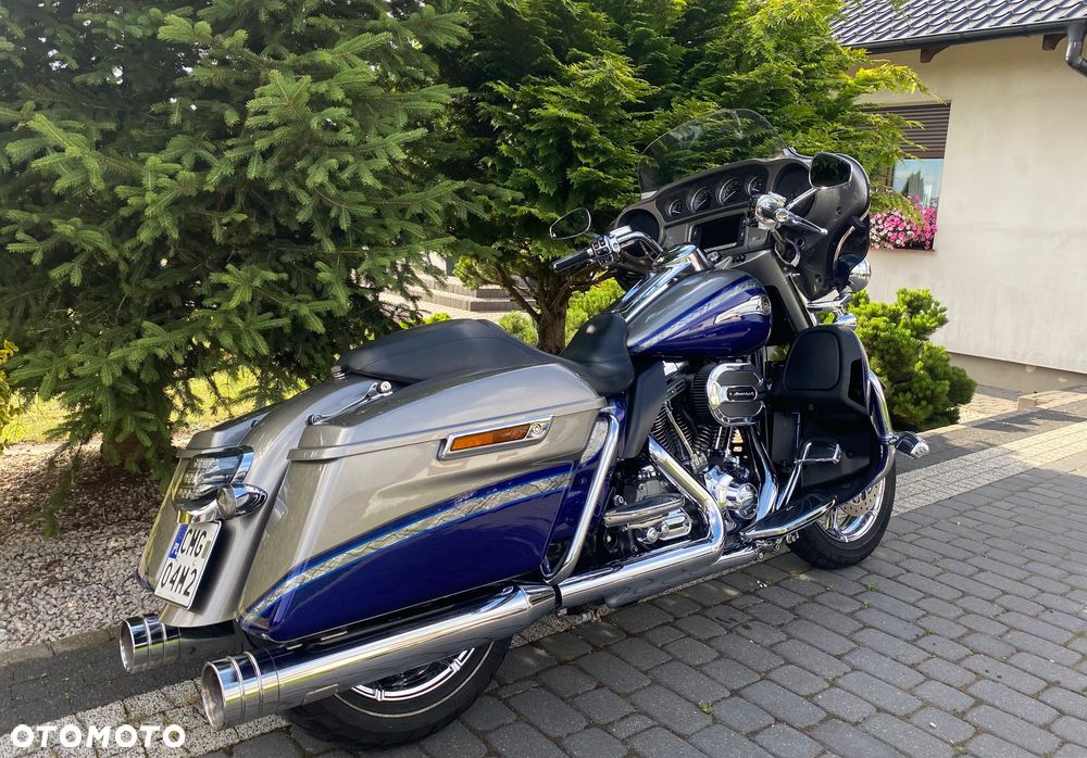 Harley-Davidson Touring Ultra Limited - 2