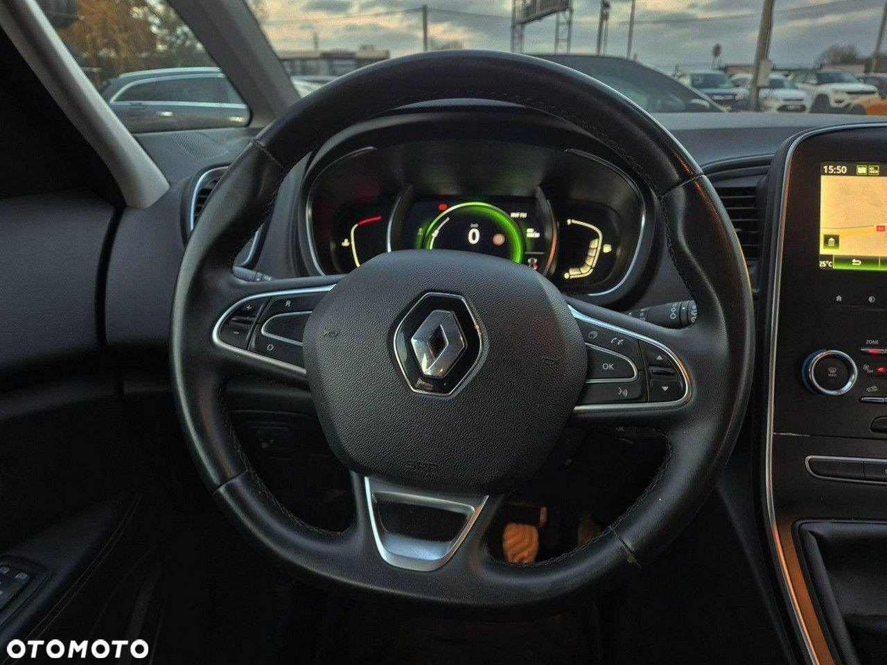 Renault Grand Scenic - 24